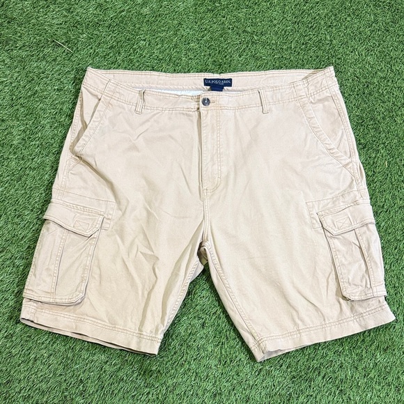 U.S. Polo Assn. Men's Tan Cargo Shorts - Picture 1 of 7